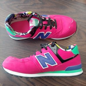New Balance Womens Colorful 574 Sneakers